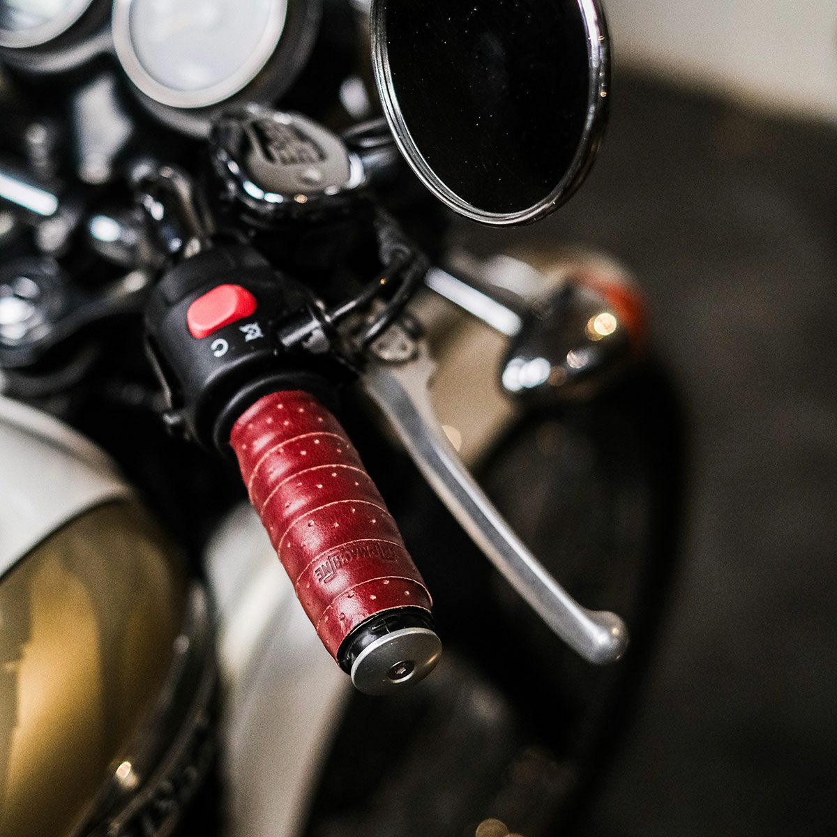 Trip Machine｜グリップ ラップ パンチング｜その他雑貨｜チェリーレッド｜使用イメージ