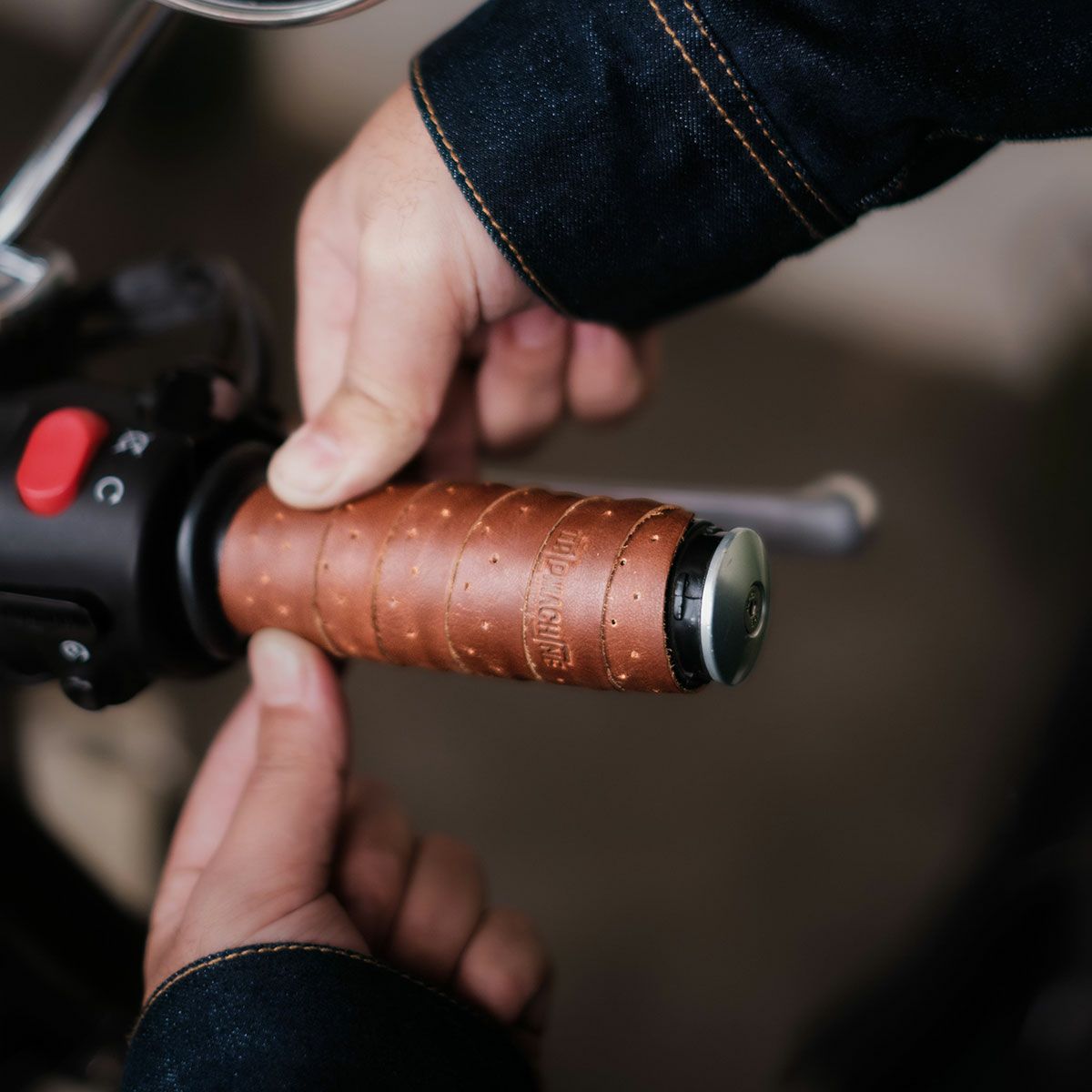 Trip Machine｜グリップ ラップ パンチング｜その他雑貨｜コニャック｜使用イメージ