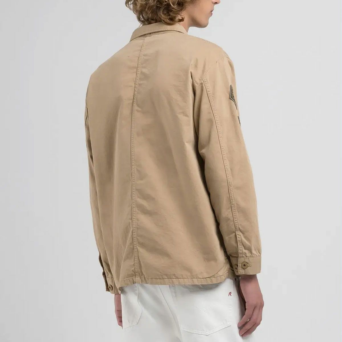 Replay｜ワッペン シャツジャケット｜ファブリック｜カーキ｜モデル着用