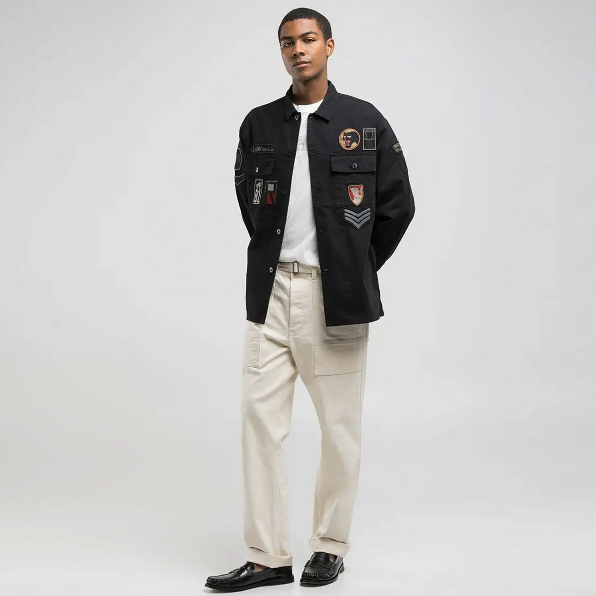 Replay｜ワッペン シャツジャケット｜ファブリック｜ブラック｜モデル着用