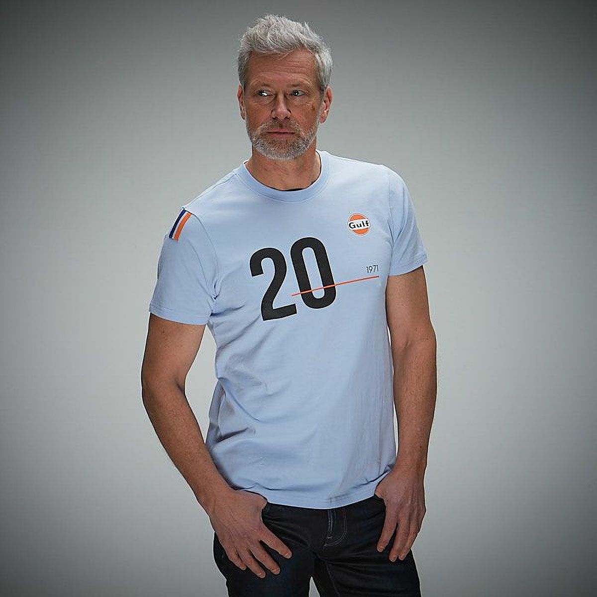 GULF｜ガルフ 20 Tシャツ｜ライトブルー｜モデル着用