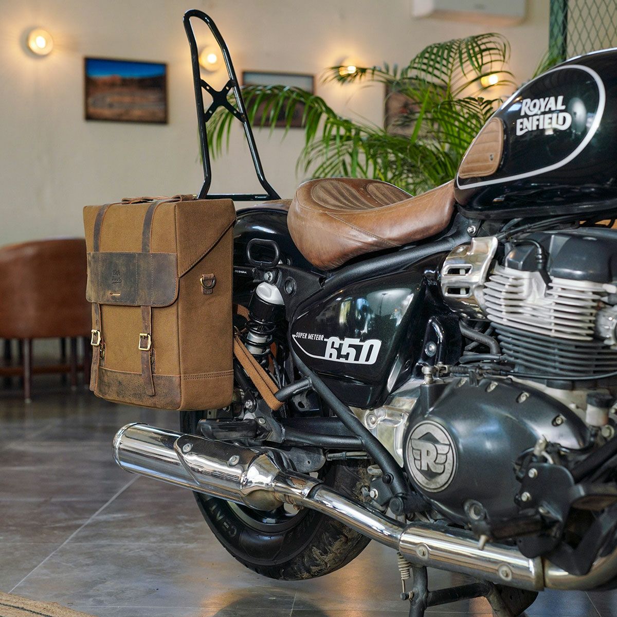 Trip Machine｜ベンチュラ サドルバッグ｜サイドバッグ｜タバコブラウン｜使用イメージ