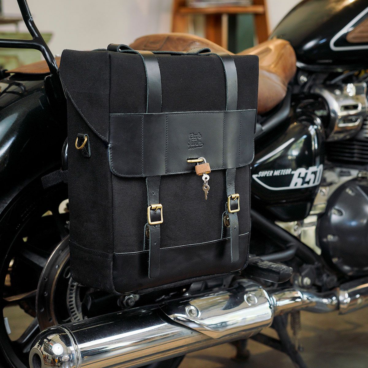 Trip Machine｜ベンチュラ サドルバッグ（左右ペア）｜サイドバッグ｜ブラック｜使用イメージ