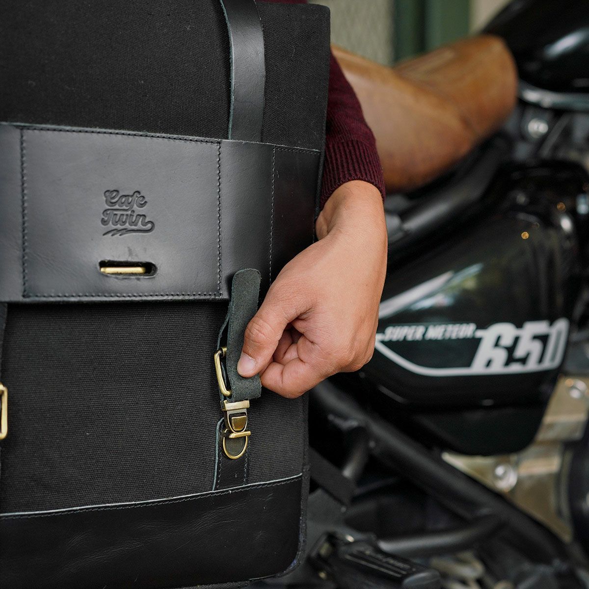Trip Machine｜ベンチュラ サドルバッグ（左右ペア）｜サイドバッグ｜ブラック｜使用イメージ