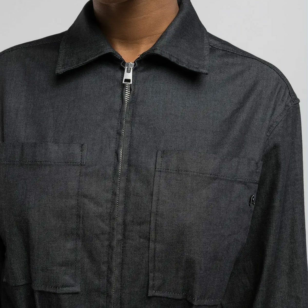 Replay｜リラックスフィット デニム ジャンプスーツ｜オーバーオール｜ブラック｜モデル着用