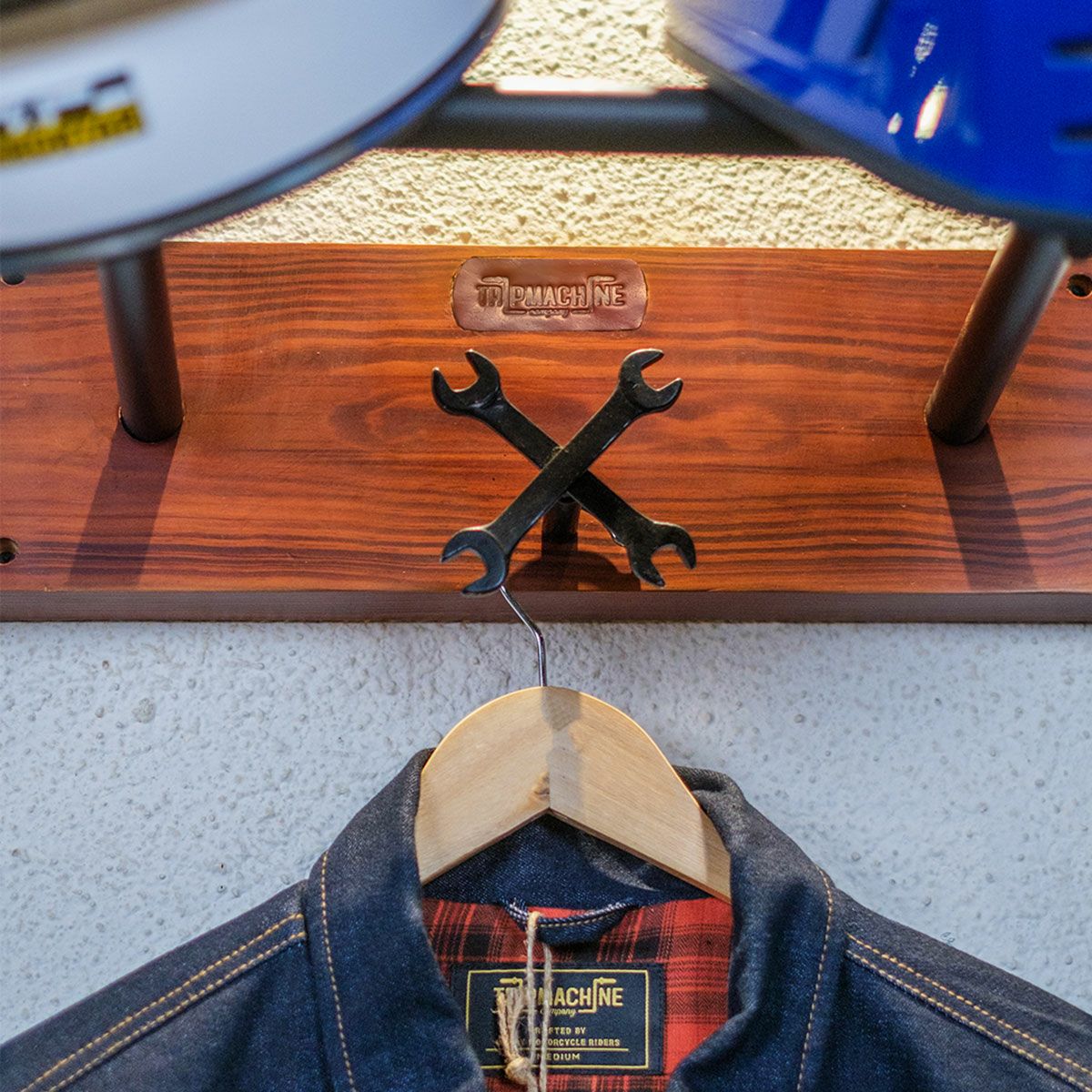 Trip Machine｜ツイン ヘルメット ハンガー｜その他雑貨｜使用イメージ