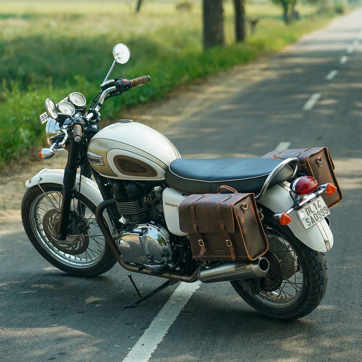 Trip Machine｜レガシー サドルバッグ（左右ペア）｜サイドバッグ｜コニャック｜使用イメージ