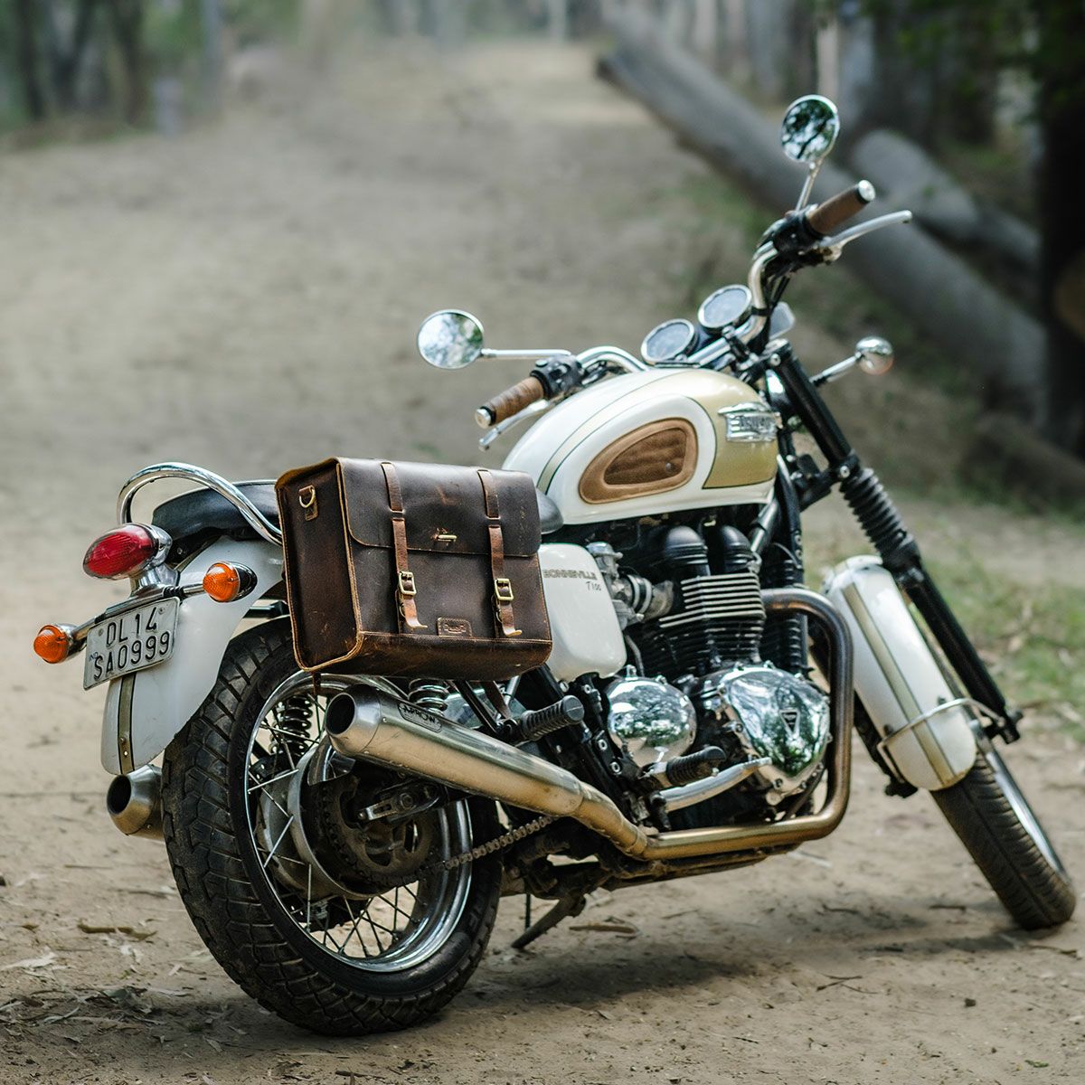 Trip Machine｜レガシー サドルバッグ（左右ペア）｜サイドバッグ｜コニャック｜使用イメージ