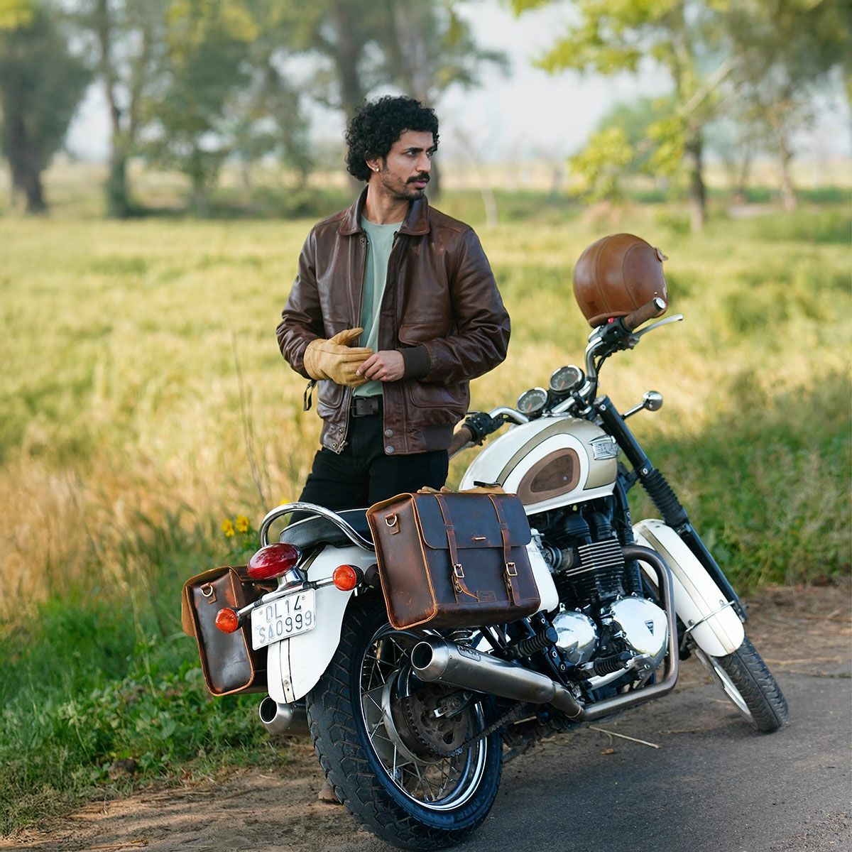 Trip Machine｜レガシー サドルバッグ（左右ペア）｜サイドバッグ｜コニャック｜使用イメージ