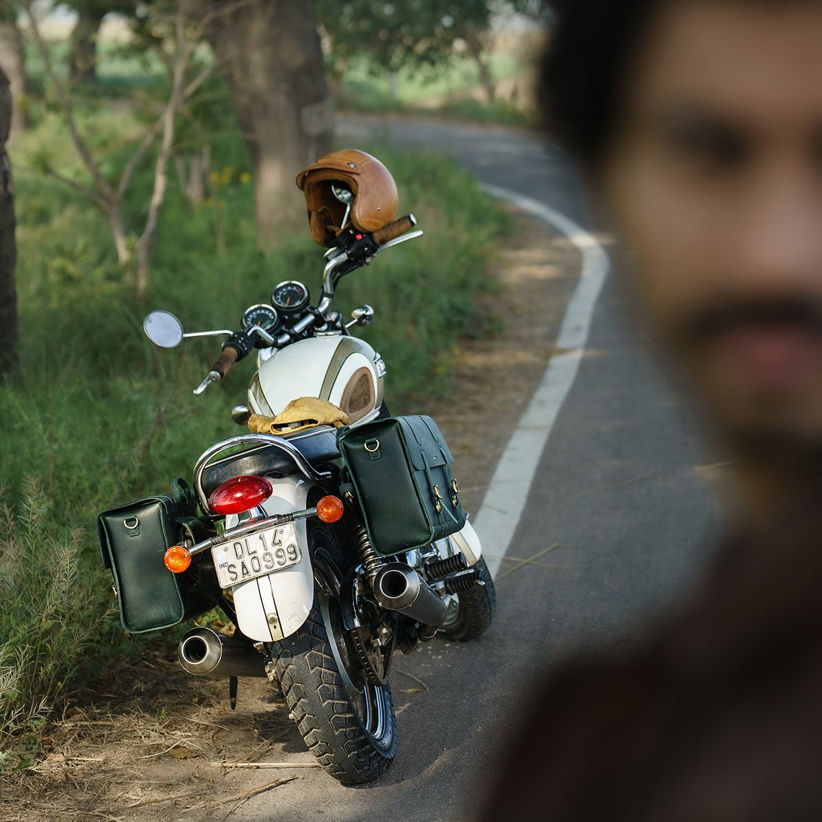 Trip Machine｜レガシー サドルバッグ（左右ペア）｜サイドバッグ｜フォレストグリーン｜使用イメージ