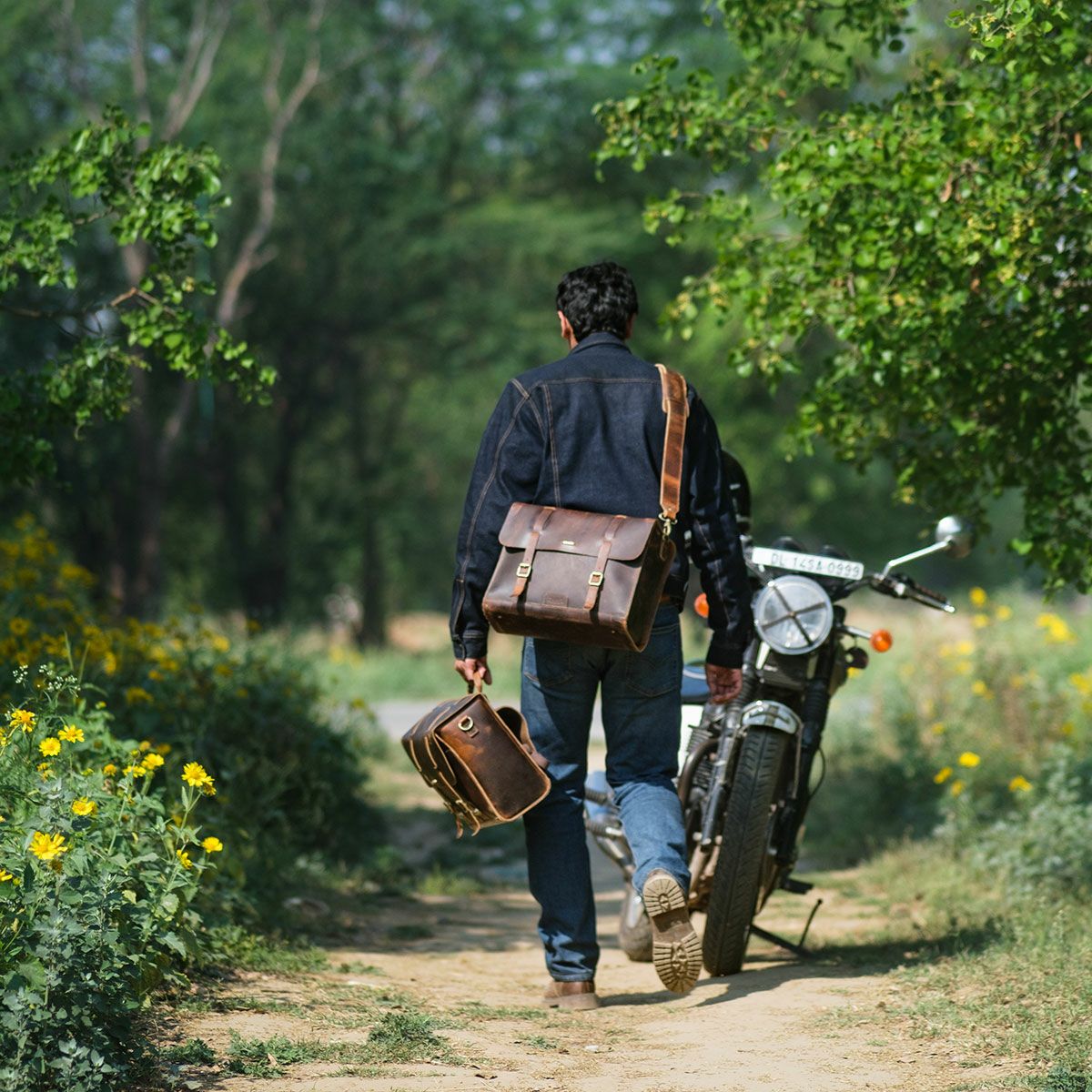 Trip Machine｜レガシー サドルバッグ（左右ペア）｜サイドバッグ｜コニャック｜使用イメージ