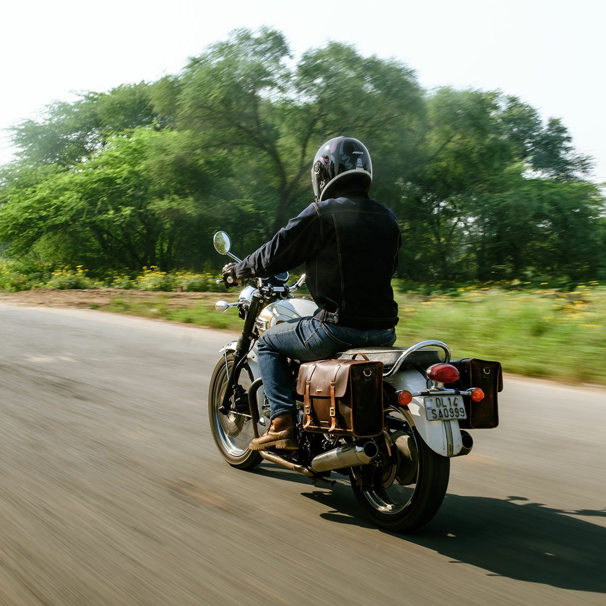 Trip Machine｜レガシー サドルバッグ（左右ペア）｜サイドバッグ｜コニャック｜使用イメージ