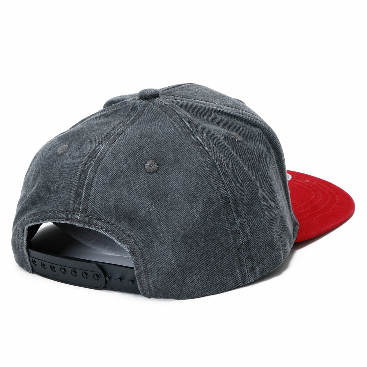 Nurburgring｜ニュルブルクリンク Pflanzgarten キャップ｜帽子｜グレー×レッド