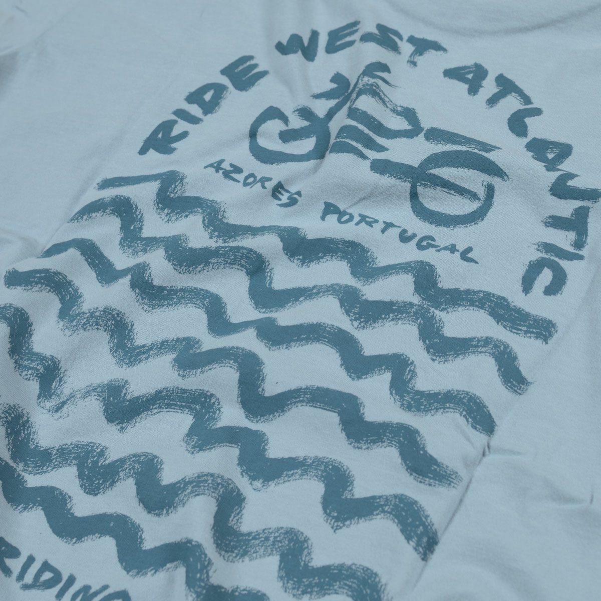 Maria Riding Company｜ライド ウェスト Tシャツ｜ライトブルー