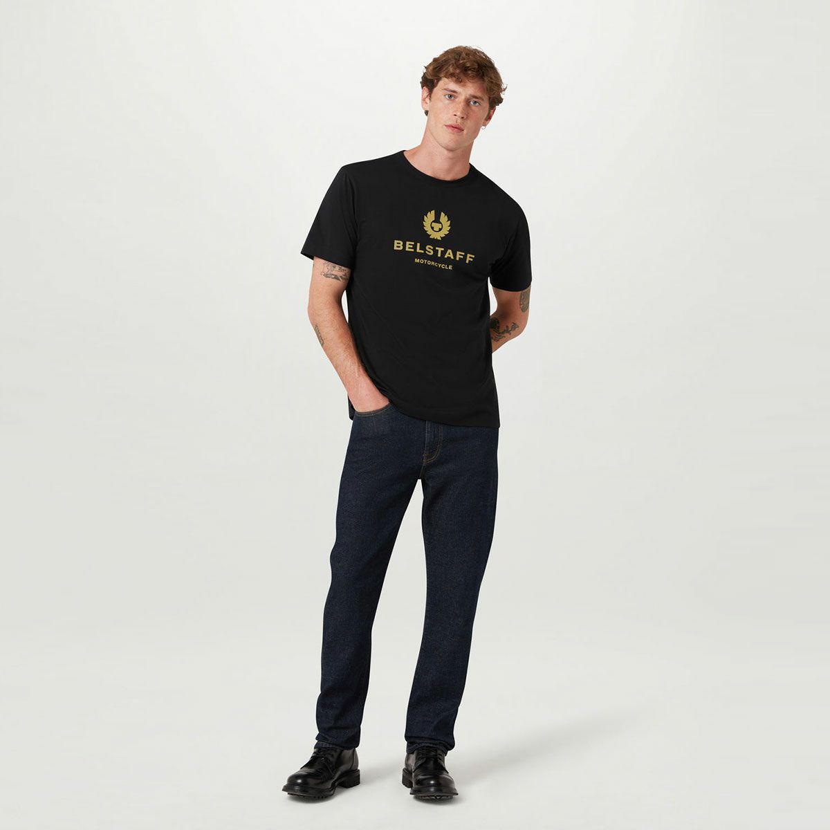 BELSTAFF｜フェニックス Tシャツ｜ブラック｜モデル着用