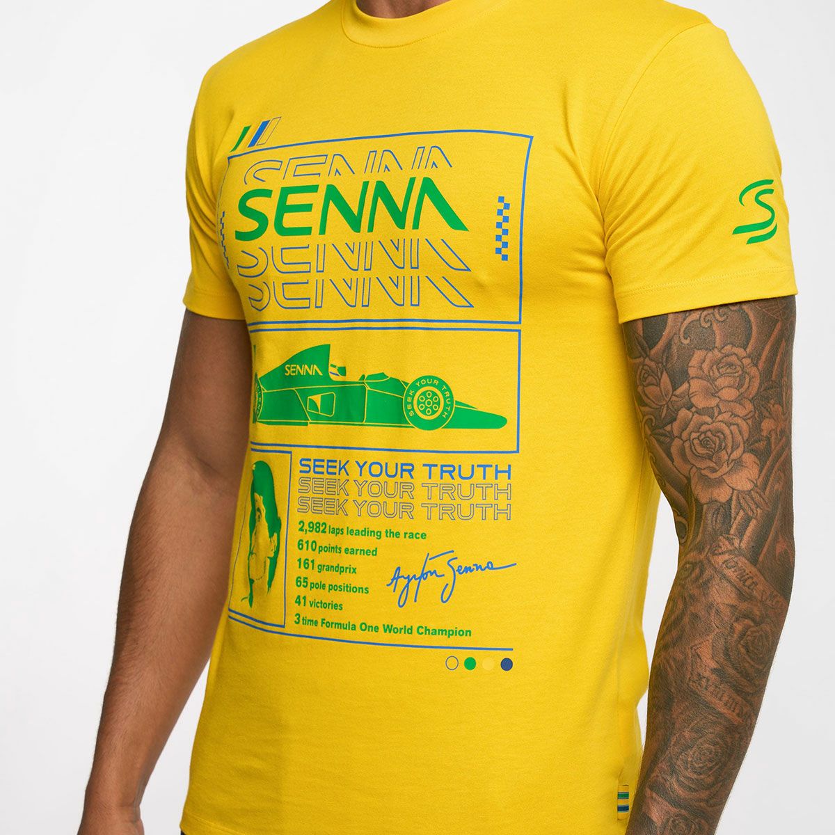 AyrtonSenna｜アイルトン・セナ レース Tシャツ｜イエロー｜モデル着用