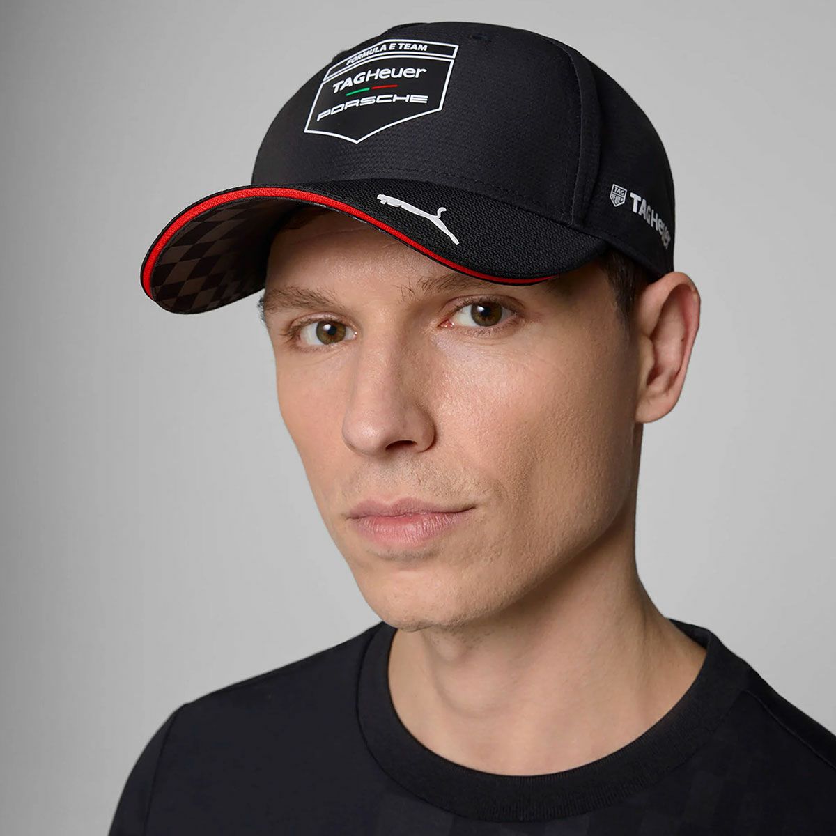 PORSCHE｜ポルシェ PMS FE RP チームキャップ｜帽子｜ブラック｜モデル着用