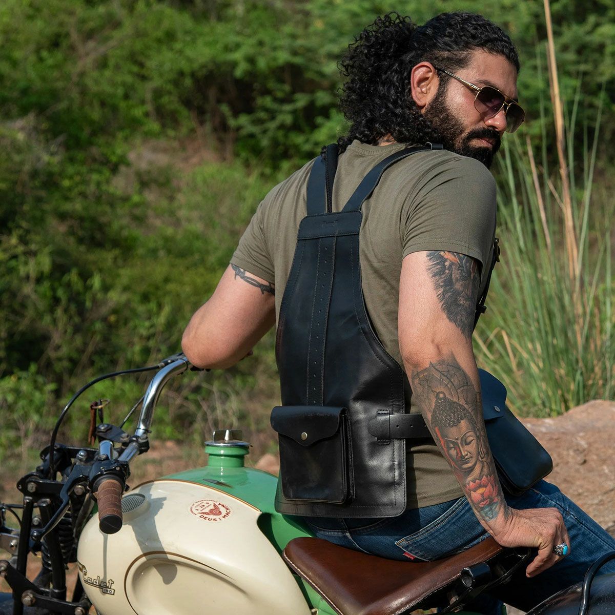 Trip Machine｜サースト エイド キット オールレザー｜その他雑貨｜ブラック｜モデル着用