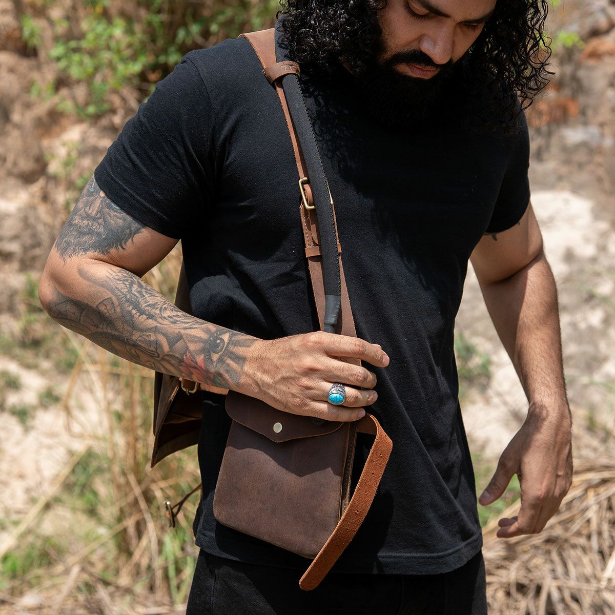 Trip Machine｜サースト エイド キット オールレザー｜その他雑貨｜モカ｜モデル着用