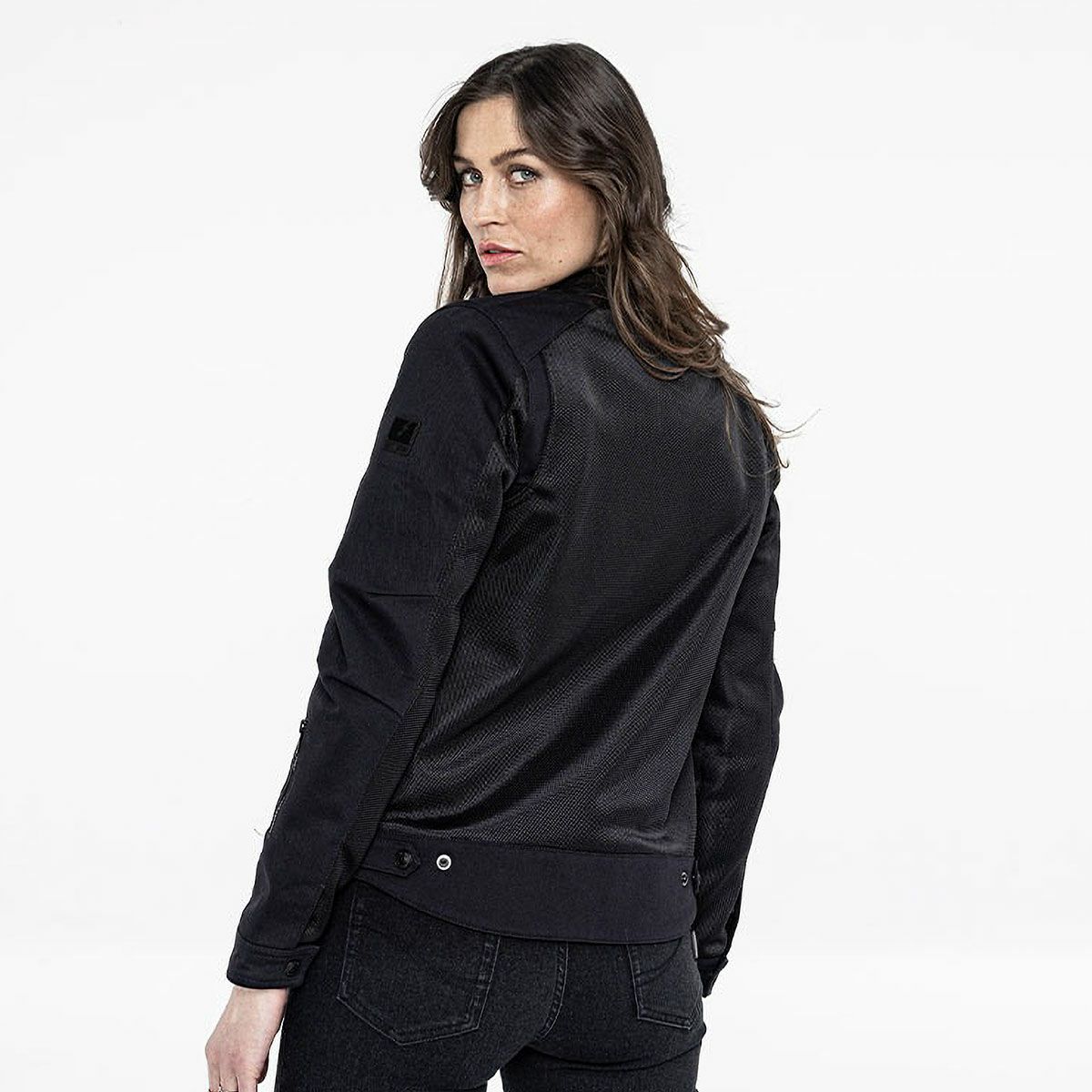 John Doe｜エアロ メッシュ ジャケット ウーマン｜ブラック｜モデル着用