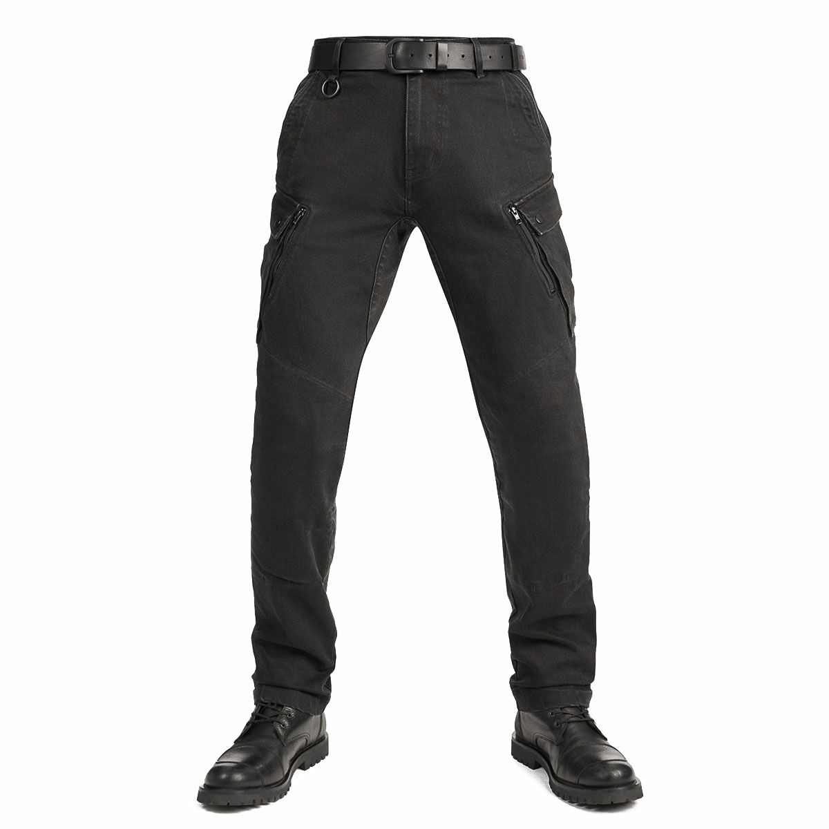 PANDO MOTO｜マーク ブラック AAA｜チノ・カーゴ｜ブラック｜モデル着用