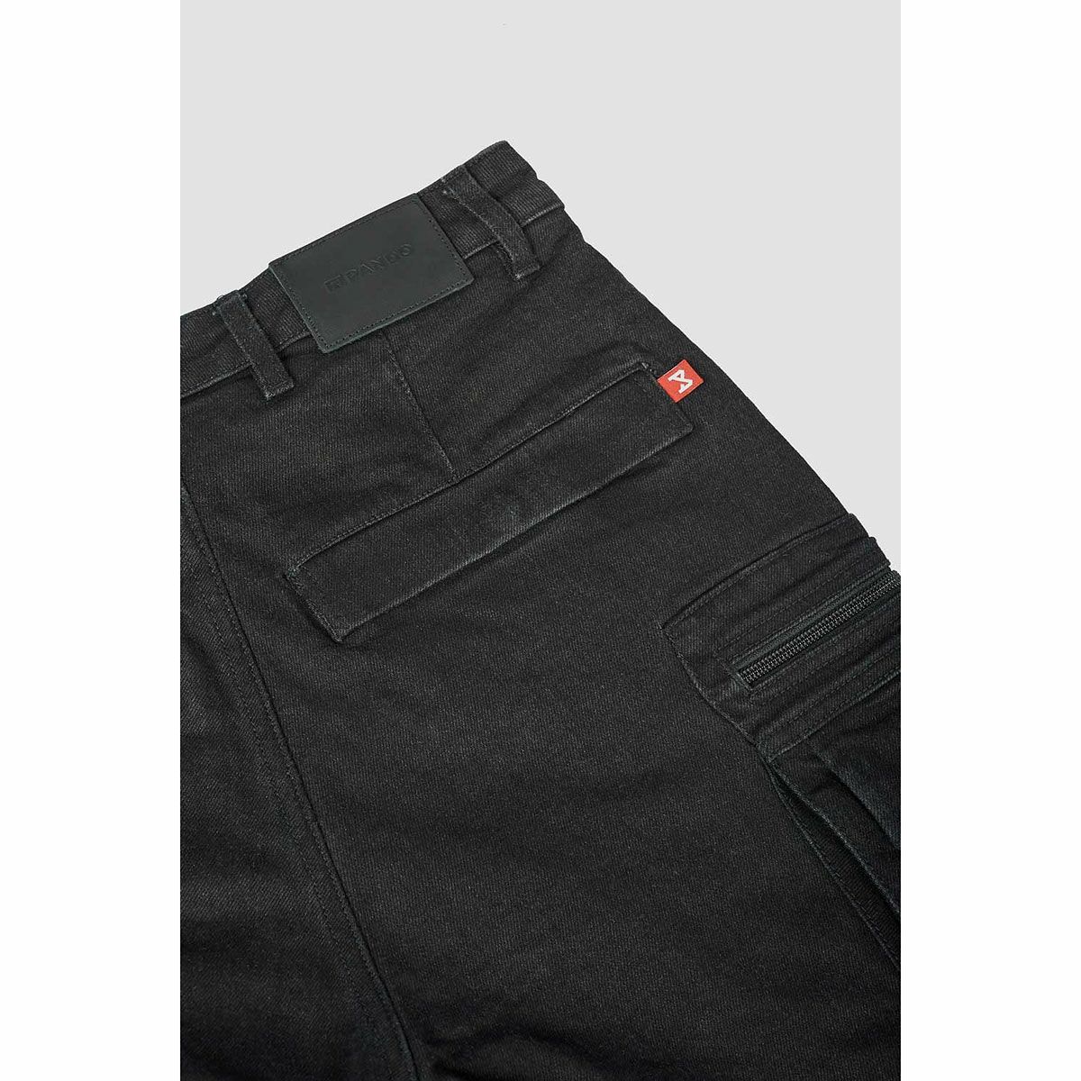 PANDO MOTO｜デザート カーゴ ブラック｜チノ・カーゴ｜ブラック｜モデル着用
