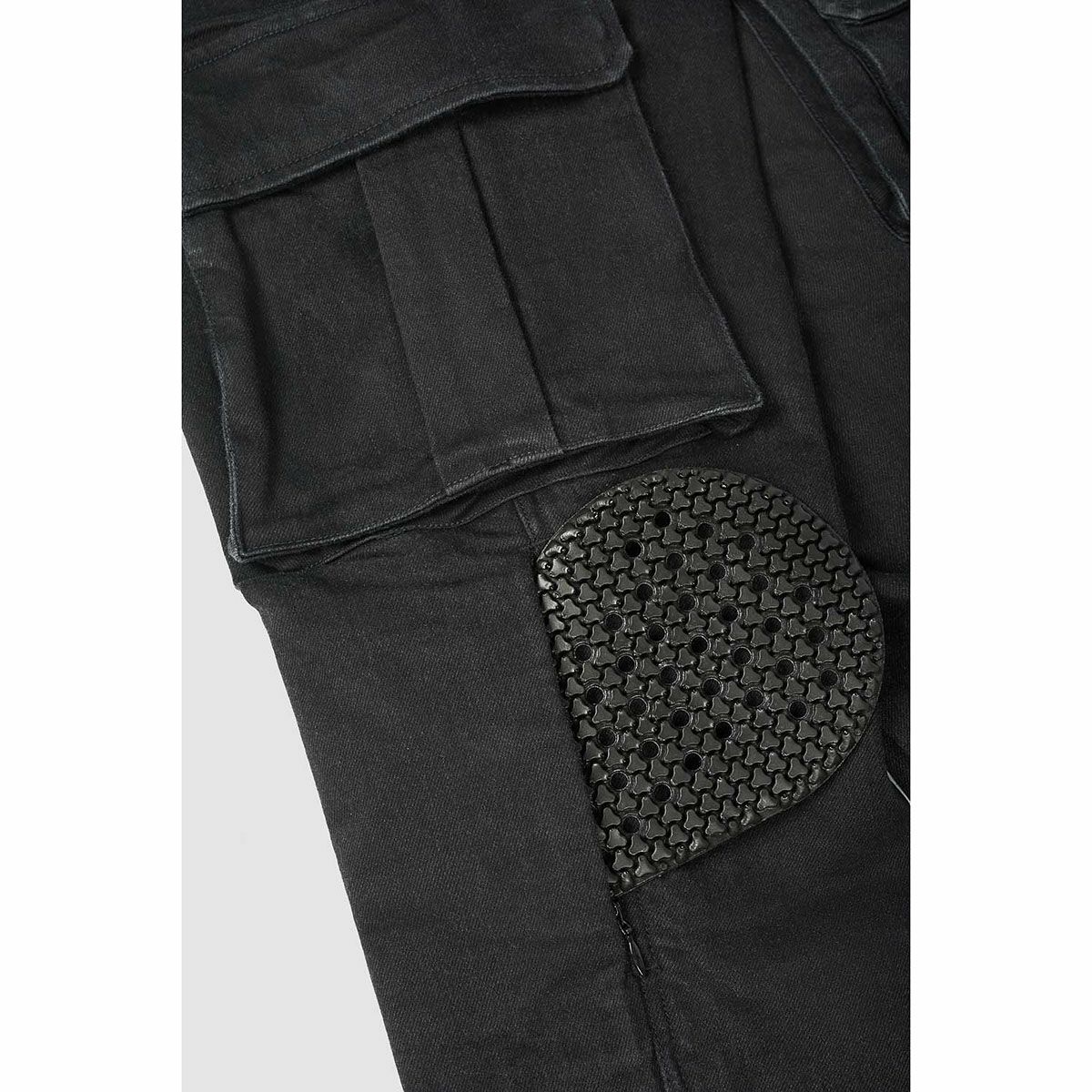 PANDO MOTO｜デザート カーゴ ブラック｜チノ・カーゴ｜ブラック｜モデル着用