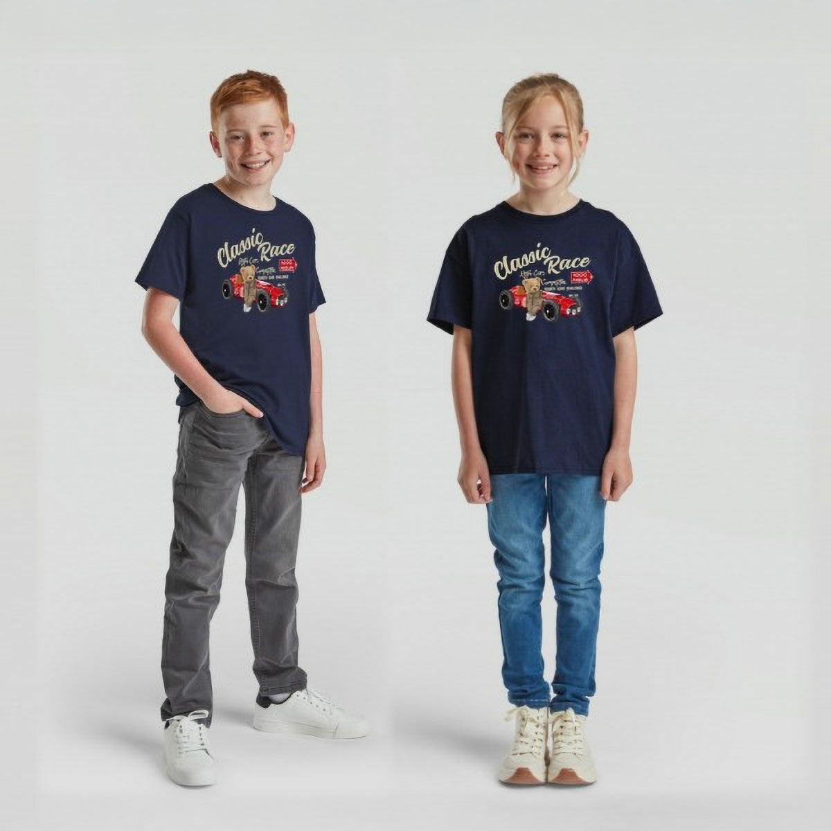 Mille Miglia｜ミッレミリア テディボーイ Tシャツ｜Tシャツ｜ブルー｜モデル着用