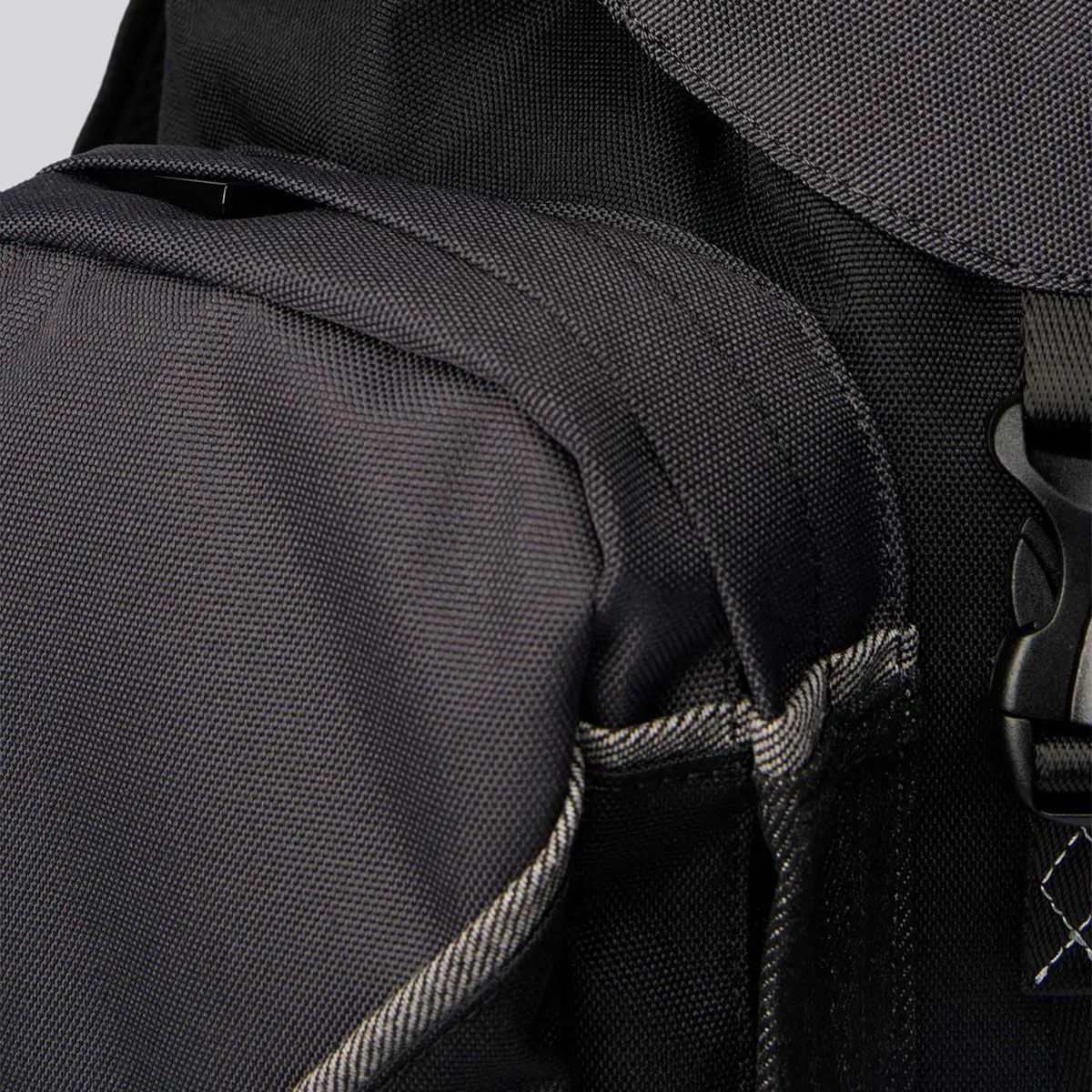 Replay｜ロウデニム バックパック｜バッグ｜グラナイトグレー×ブラック