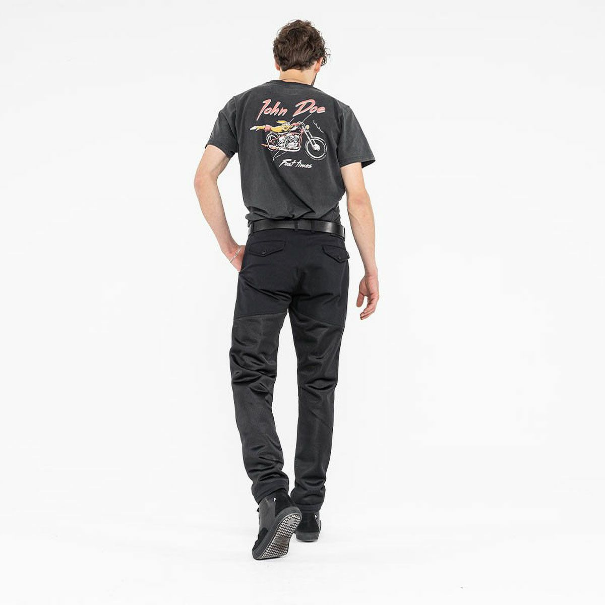 John Doe｜エアロ メッシュ パンツ｜ウェア｜ブラック｜モデル着用
