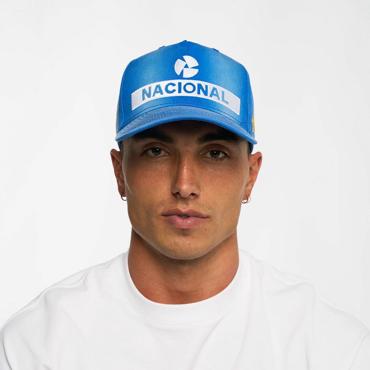 AyrtonSenna｜アイルトン・セナ ナショナル ヴィンテージ ウォッシュド ベースボールキャップ｜帽子｜ブルー｜モデル着用