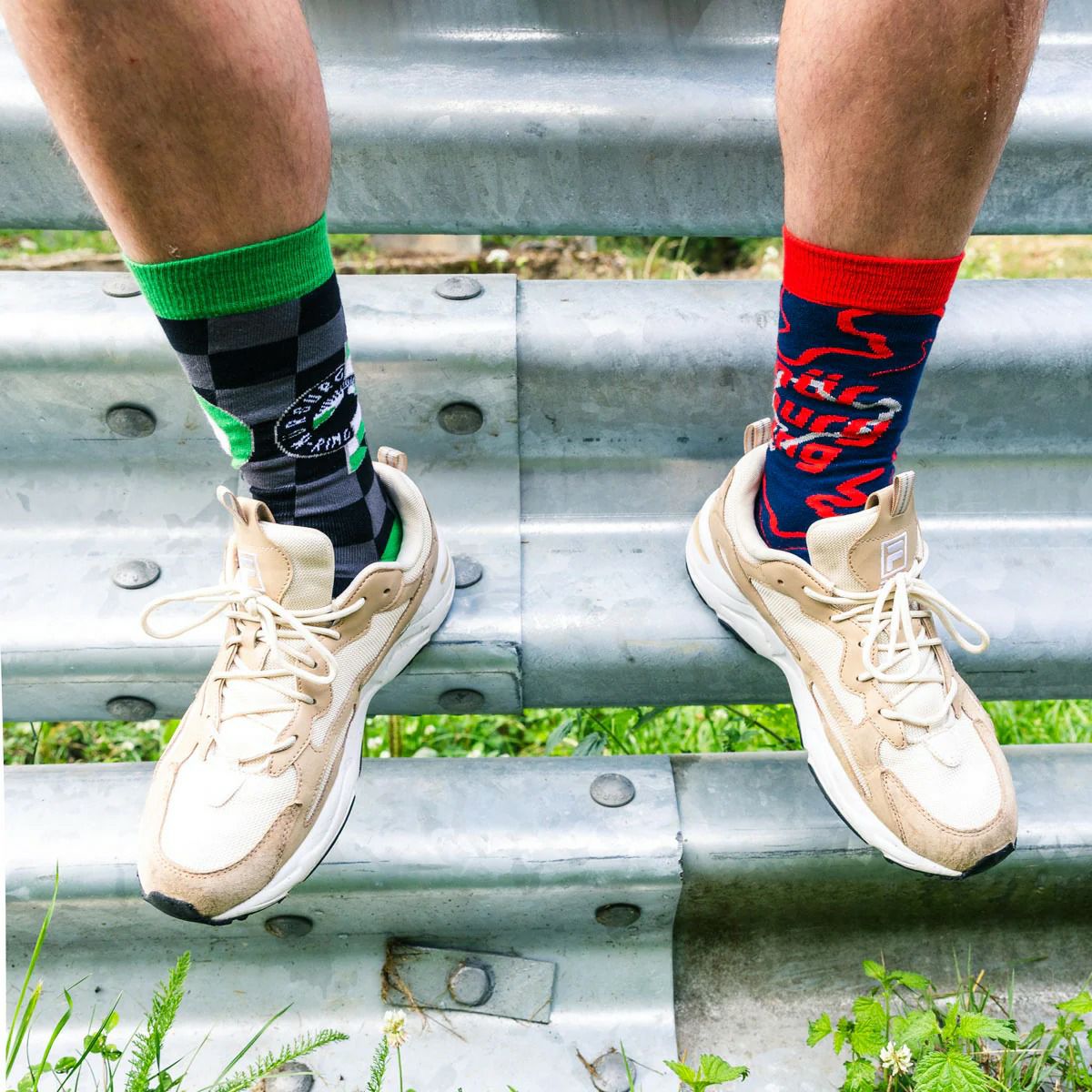 HEEL TREAD｜ニュルブルクリンク クラシック ソックス｜靴下｜モデル着用