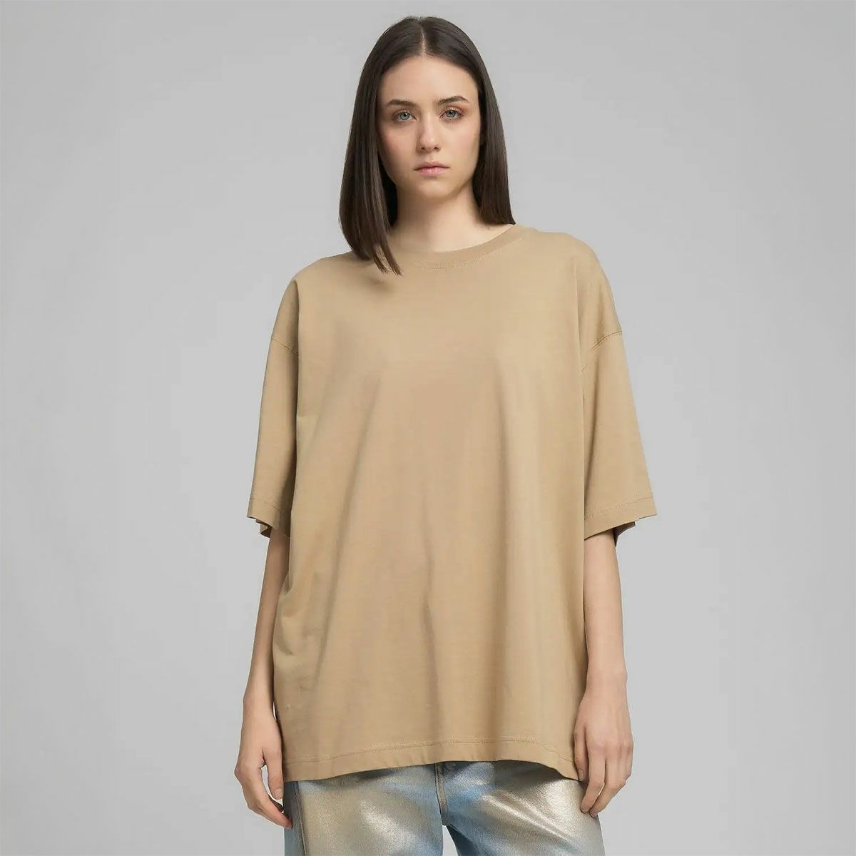 REPLAY｜ウエスタン プリント ボーイフィット Tシャツ｜トップス｜ストーンアイボリー｜モデル着用