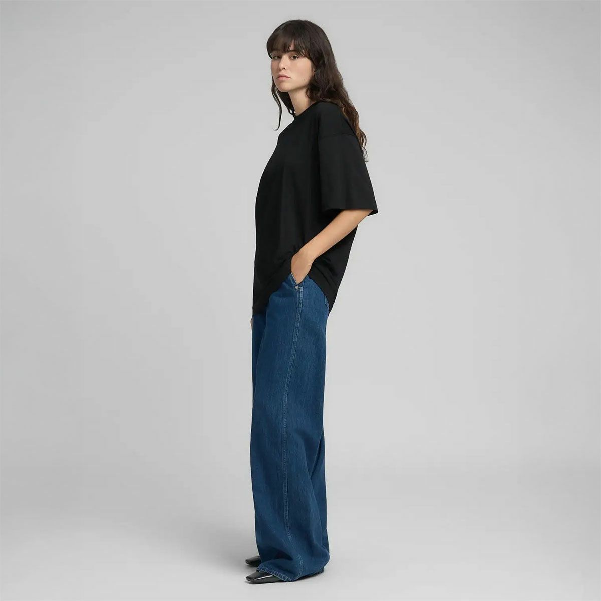 REPLAY｜ウエスタン プリント ボーイフィット Tシャツ｜トップス｜ブラック｜モデル着用