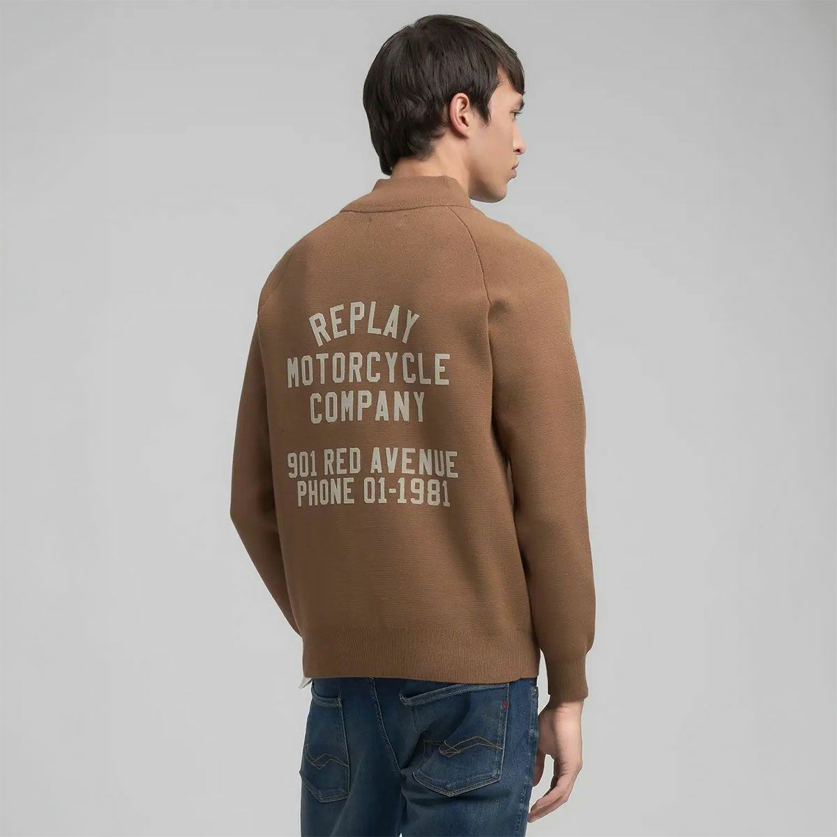 REPLAY｜ハイネック フルジップ ニット スウェットシャツ｜トップス｜タバコ｜モデル着用