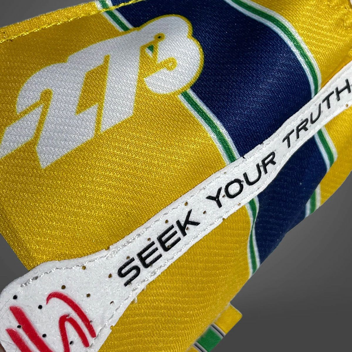 AyrtonSenna｜アイルトン・セナ × -273 レーシンググローブ｜グローブ｜イエロー｜モデル着用