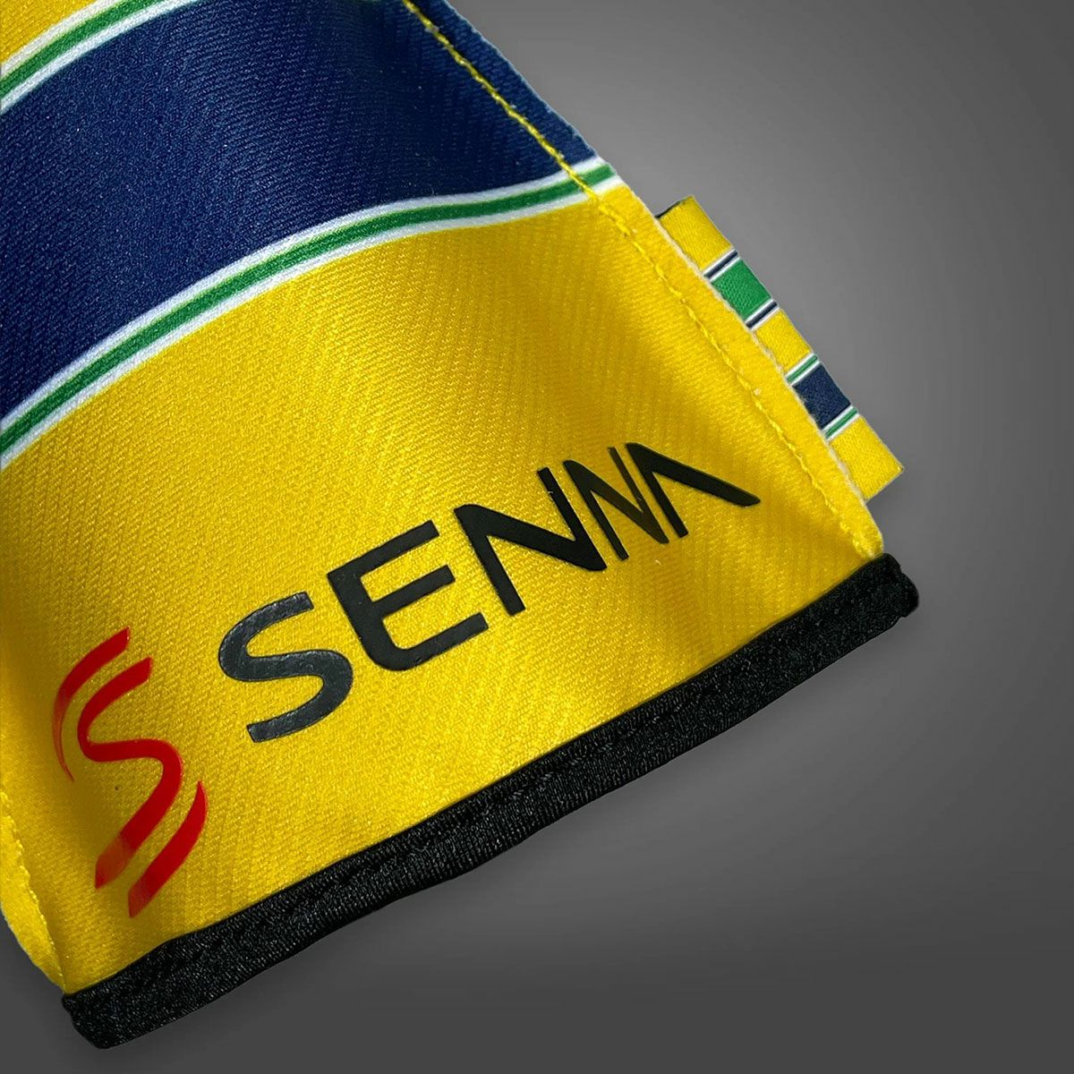 AyrtonSenna｜アイルトン・セナ × -273 レーシンググローブ｜グローブ｜イエロー｜モデル着用