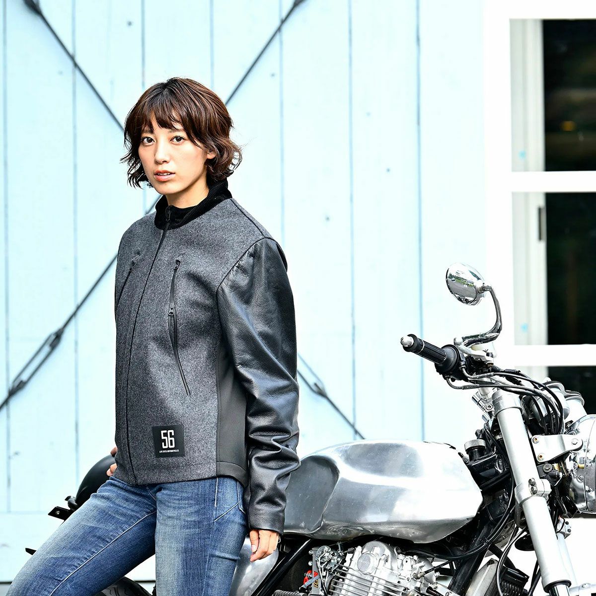 56design｜レザー スリーブ メルトン ジャケット｜アウター｜グレー×ブラック｜モデル着用