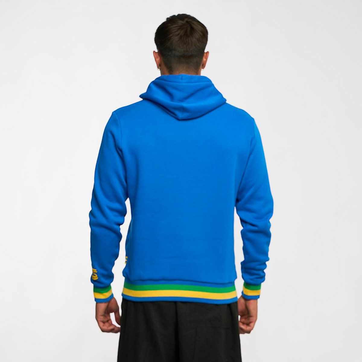 AyrtonSenna｜アイルトン・セナ カレッジ ロゴ フーディ｜ウェア｜ブルー｜モデル着用