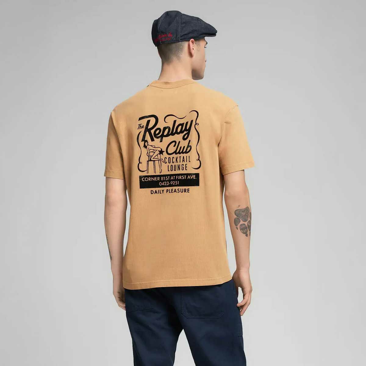 REPLAY｜フロック グラフィックス ジャージー Tシャツ｜トップス｜キャニオン｜モデル着用