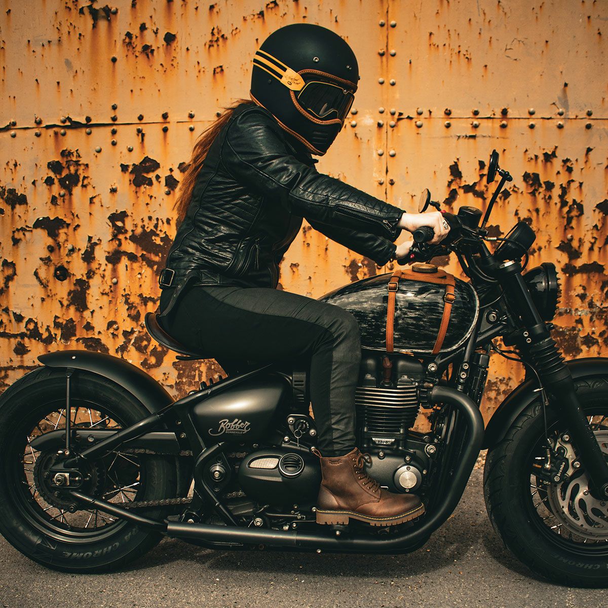 Trip Machine｜ヘルキャット ライディングブーツ ウーマン｜シューズ｜モカ｜モデル着用