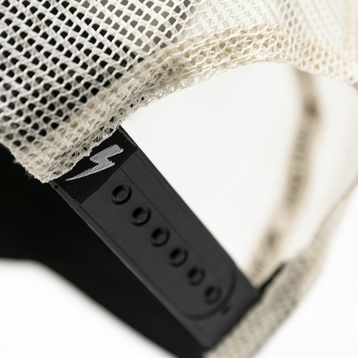 John Doe｜トラッカーハット ブラック/ホワイト｜帽子｜ブラック×ホワイト