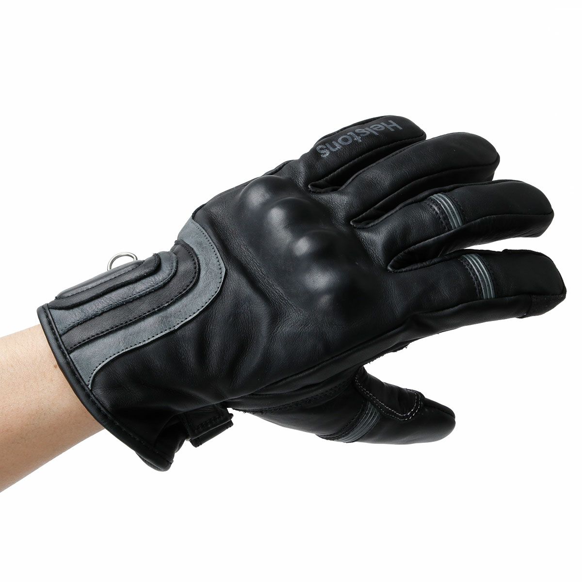 helstons｜スプーン ウィンター グローブ｜グローブ｜ブラック×グレー｜モデル着用