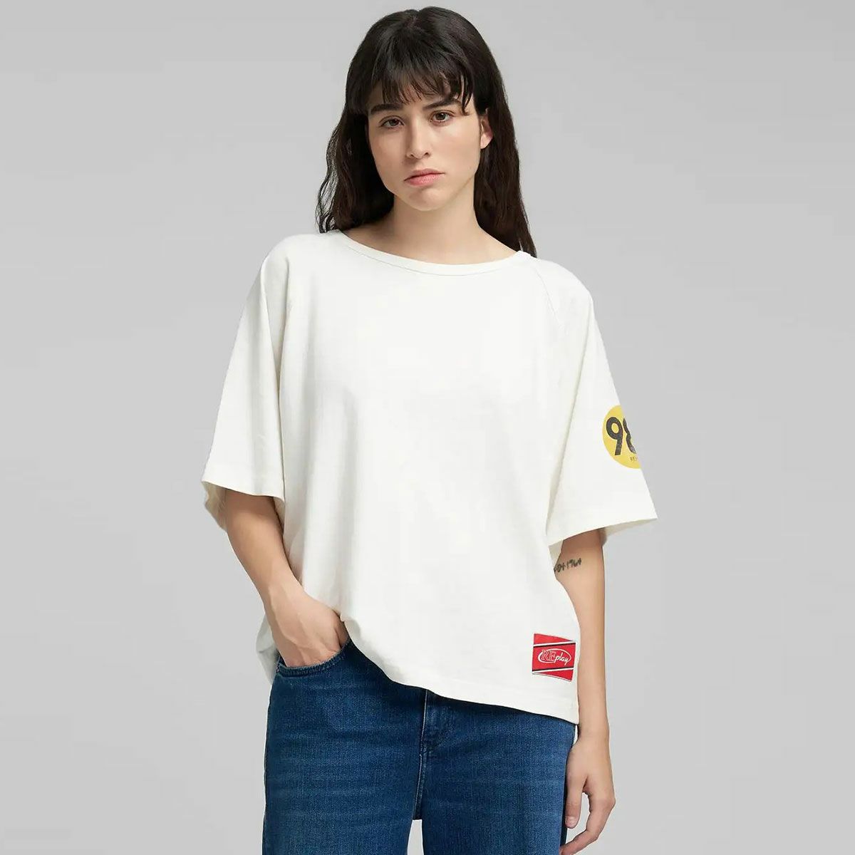 REPLAY｜オーバーサイズ コットン Tシャツ｜トップス｜ナチュラルホワイト｜モデル着用