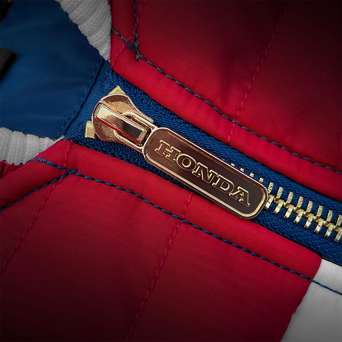 Honda Vintage Culture｜1983 ホンダ F1 レーシングチーム ベスト｜ウェア｜ブルー×ホワイト×レッド