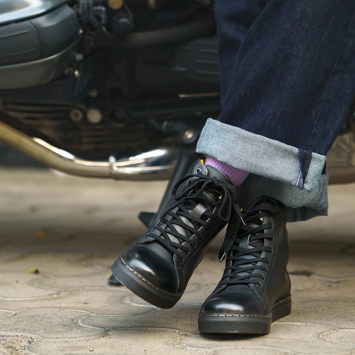 Trip Machine｜ESC メンズ ライディング スニーカー｜シューズ｜ブラック｜モデル着用