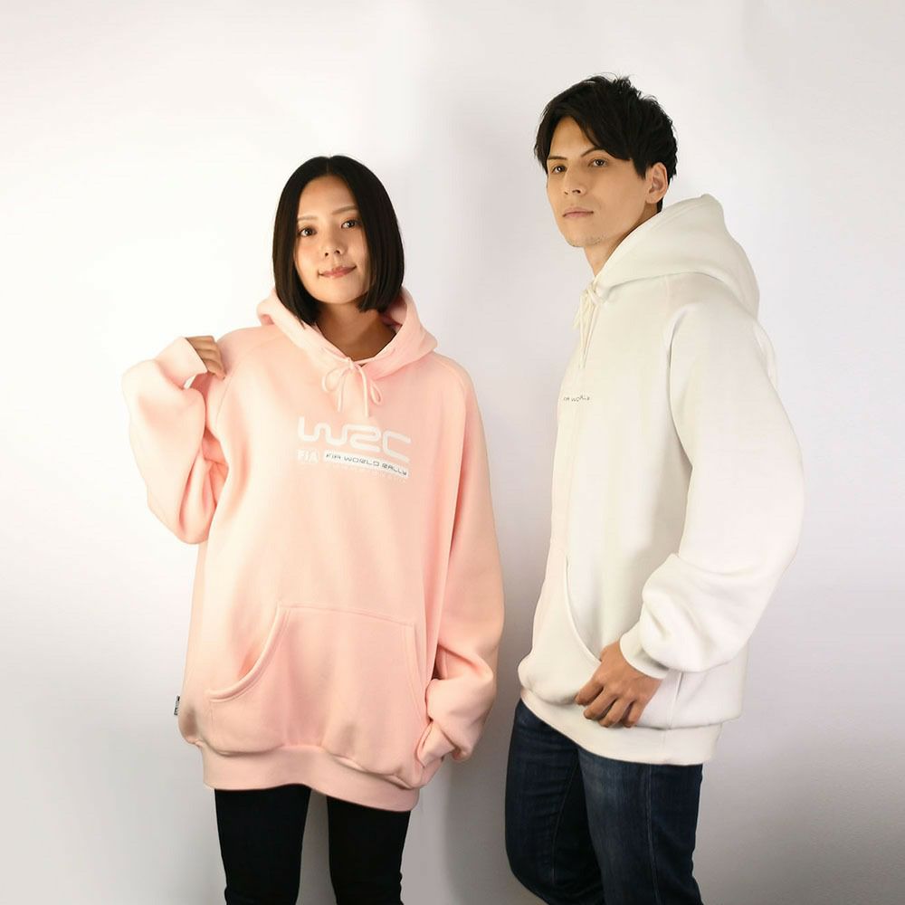 WRC｜WRCベーシックフーディー｜ウェア｜｜モデル着用