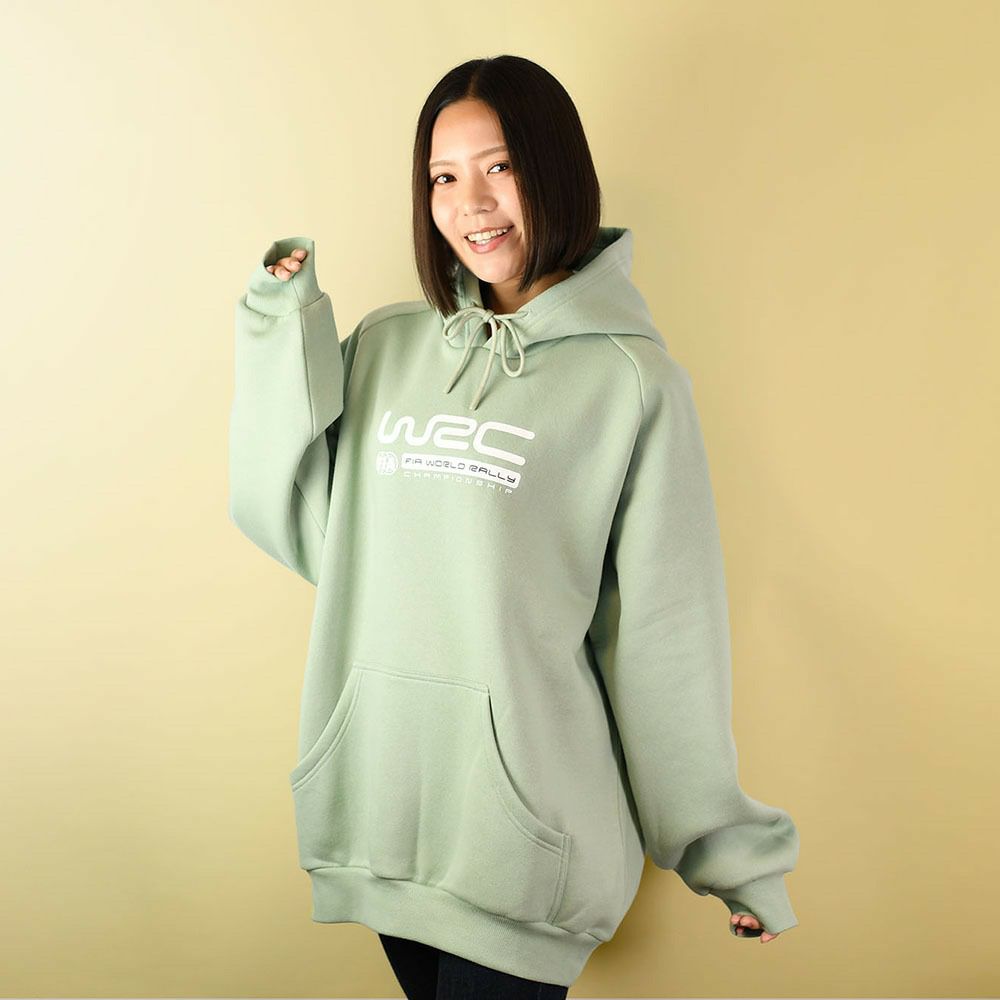 WRC｜WRCベーシックフーディー｜ウェア｜グリーン｜モデル着用