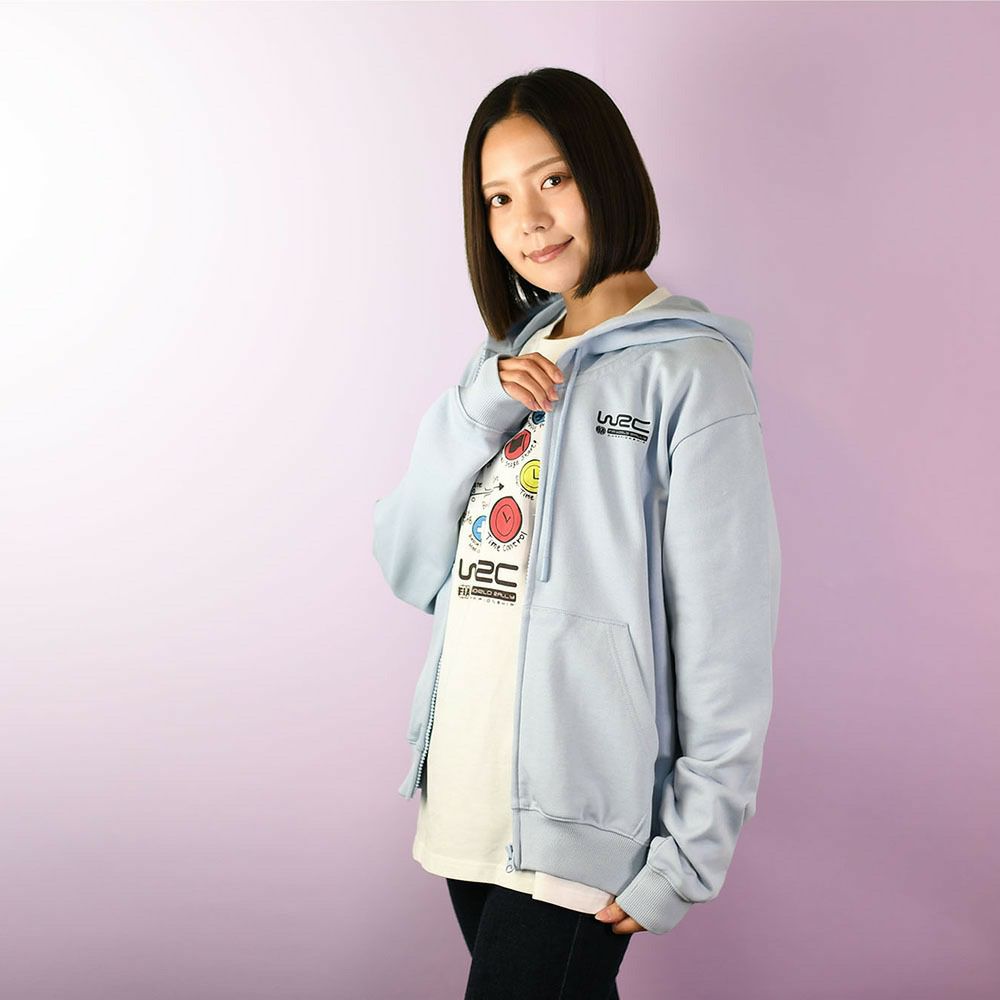 WRC｜ZIPフーディーMonte Carlo｜ウェア｜ブルー｜モデル着用
