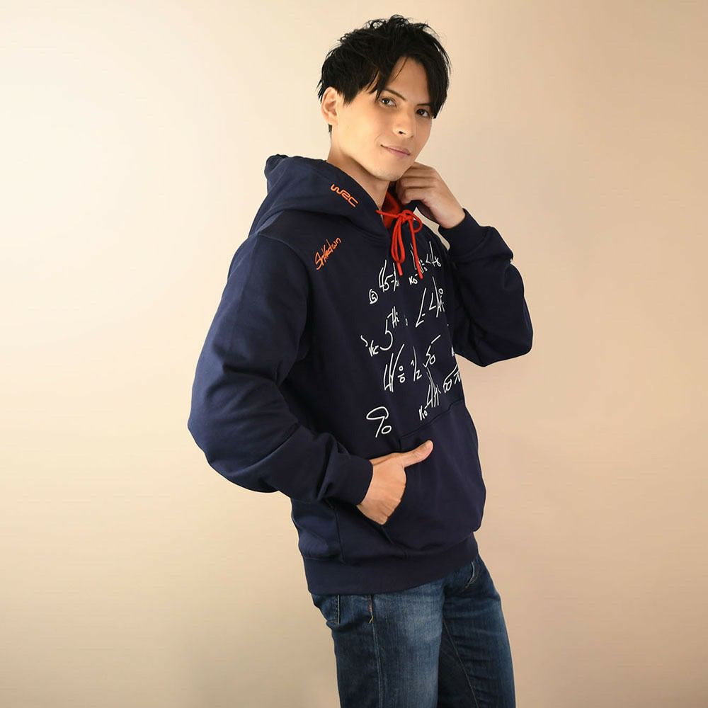 WRC｜ペースノートフーディー｜ウェア｜ネイビー｜モデル着用